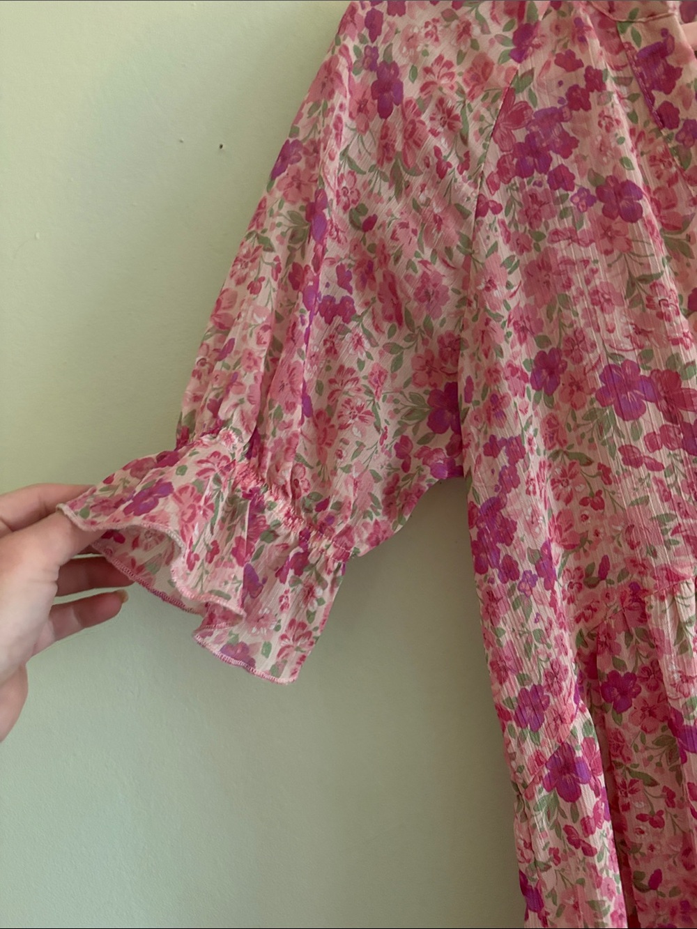 Signify floral v neck short sleeve midi dress S - Picture 3 of 4
